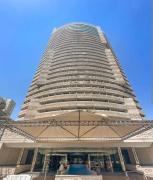 Luxury Apartment- 5 min Walking Distance Beach and 3 minutes walking distance Metro