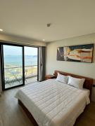 Căn hộ 1 phòng ngủ rộng rãi, có bồn tắm, view biển tại Citadines Marina Hạ Long