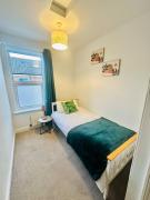 Central location to brayford wharf, FREE PARKING, walkable to lincoln city Central location to brayford wharf, FREE PARKING, walkable to lincoln city