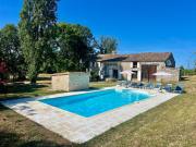 Large house with pool sleeping up to 10 people