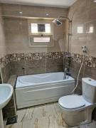 شقه في الدقي شارع مصدق الرئيسي