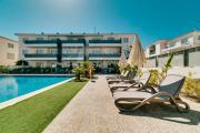 Top Paralimni