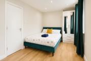 One Bedroom Apartment In City Centre One Bedroom Apartment In City Centre