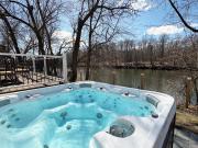 Family Lake House Waterfront