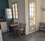 Beautiful studio with balcony - near city center