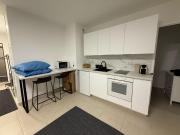 Studio lumineux avec balcon privé