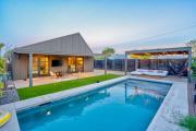 Modern Home w Heated Pool