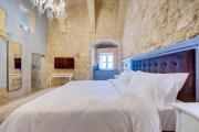 Ta Karmenu - An 800 year old modernized studio, walking distance to Mdina