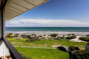 Seascape - 2 Bed Ocean View with BBQ