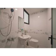 Phong Cách Hiện Đại - View Nhà Lồng Về Đêm