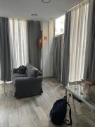 Estudio junto a estación y tren María Zambrano