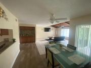 Melbourne Lakeside Paradise