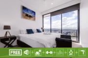 Spacious 2Bed Apartment plus Nook with River View