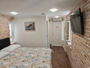 StaySplitBay Old Town Authentic Luxury Studio