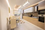 Apartment KLER-Elegant Stay Ali Demi