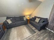 Spacious Rustic Downtown Market St 1 Bedroom Apt, Sleeps Up to 5, Steps to Honeywell & Eagles Theatre