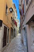 Apartments with WiFi Rovinj - 24258