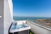 Sunset LakeView with Jacuzzi Sunset LakeView with Jacuzzi