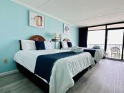 *SEE DOLPHINS FROM YOUR BALCONY*Queen Beds*Pools*Hot Tubs++*H232