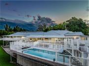 Hamptons White House