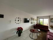 Cosy lake view flat