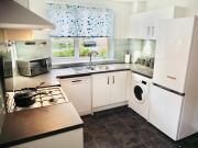 Modern & Stylish 3 Bedoom Home in Taunton