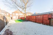 Spacious 3 Bedroom Home with Garden in Doncaster Spacious 3 Bedroom Home with Garden in Doncaster