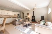Top Wymondham