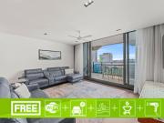 Family Friendly 3 Bedroom Apt w Car Park