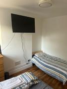 Relax & Chill - Crystal Palace