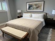 3 Bed - Sleeps 6 - Free Parking - 5 Mins to Beach