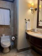 Apartamento en zona viva, zona 10 con balcón a la ciudad