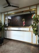 Hotel Knight Inn Airport