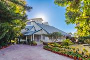 Boutique Villa w Bonfire & BBQ, Mussoorie Foothills