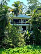 CoCo-SuRf-House, Hikkaduwa