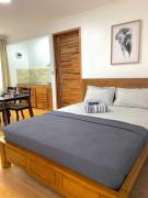 1 Bedroom Studio 10mins Walk to Beach - NR2