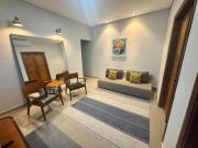 Rustic House with Large Garage - Close to the Beach