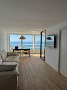 Apartment with an sea view on the 14th floor Apartment with an sea view on the 14th floor