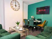 Hambledon House 4BR Entire Home