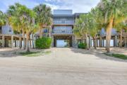 Beach and Pool Access at Condo on Cedar Key!