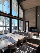 Villa Norvahovi - Lake view, sauna and wood interior