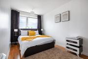 Stylish 2-bed retreat steps from Emirates Stadium Stylish 2-bed retreat steps from Emirates Stadium