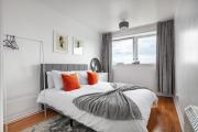 Stylish 2-bed retreat steps from Emirates Stadium Stylish 2-bed retreat steps from Emirates Stadium
