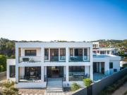 Maggies by Coast Hosting