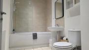 4 Bedroom Home Tameside Greater Manchester Sleeps 8 4 Bedroom Home Tameside Greater Manchester Sleeps 8