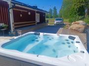 Swedish countryside jacuzzi and pool!