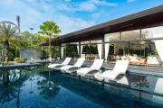 Huge Pool Villa with Private Lake Huge Pool Villa with Private Lake