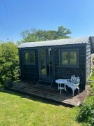 Rhodes To Serenity - Mermaid Shepherds Hut