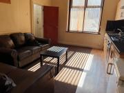 Bradford 2-Bedroom Home - Sleeps 4 - Free Parking Bradford 2-Bedroom Home - Sleeps 4 - Free Parking