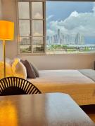 NEW studio - the most amazing city view in Casco